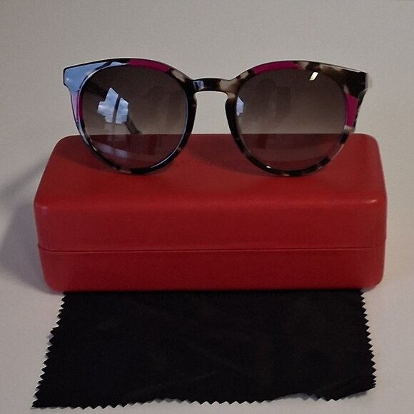 Carolina Herrera SHE845V 721Y Sunglasses – Brand New main image 4